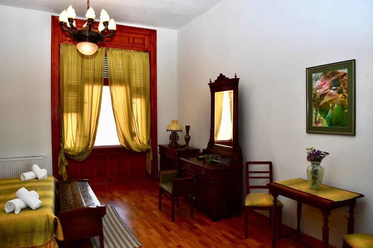 Отели типа «постель и завтрак» GB Apartments - 'Bohus Palace Panoramic' Арад
