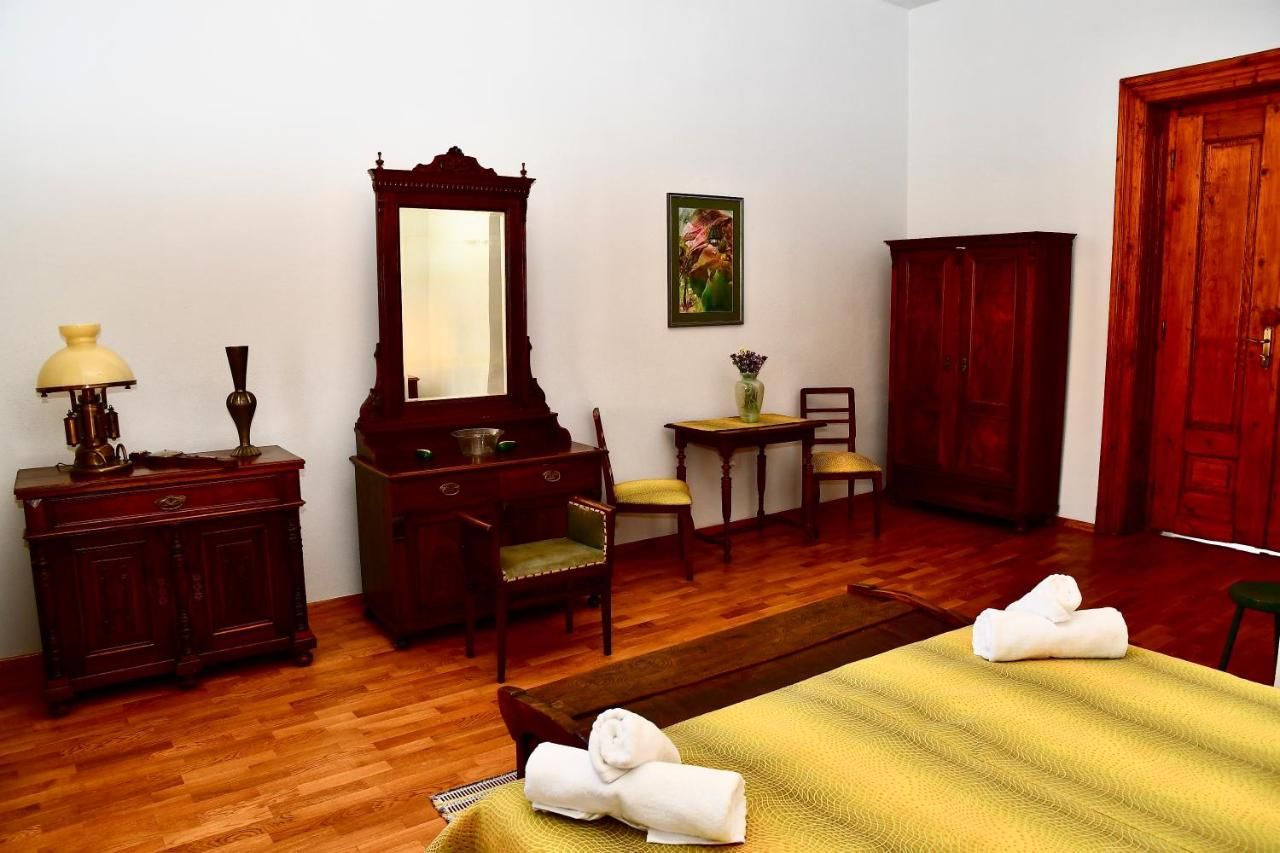 Отели типа «постель и завтрак» GB Apartments - 'Bohus Palace Panoramic' Арад-6